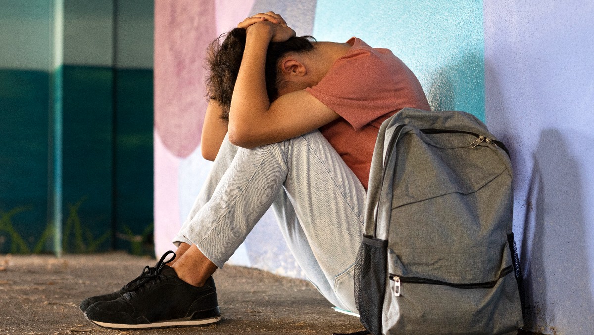 Los varones adolescentes tienen diversas dificultades para pedir y acceder al cuidado de su salud mental  | Freepik