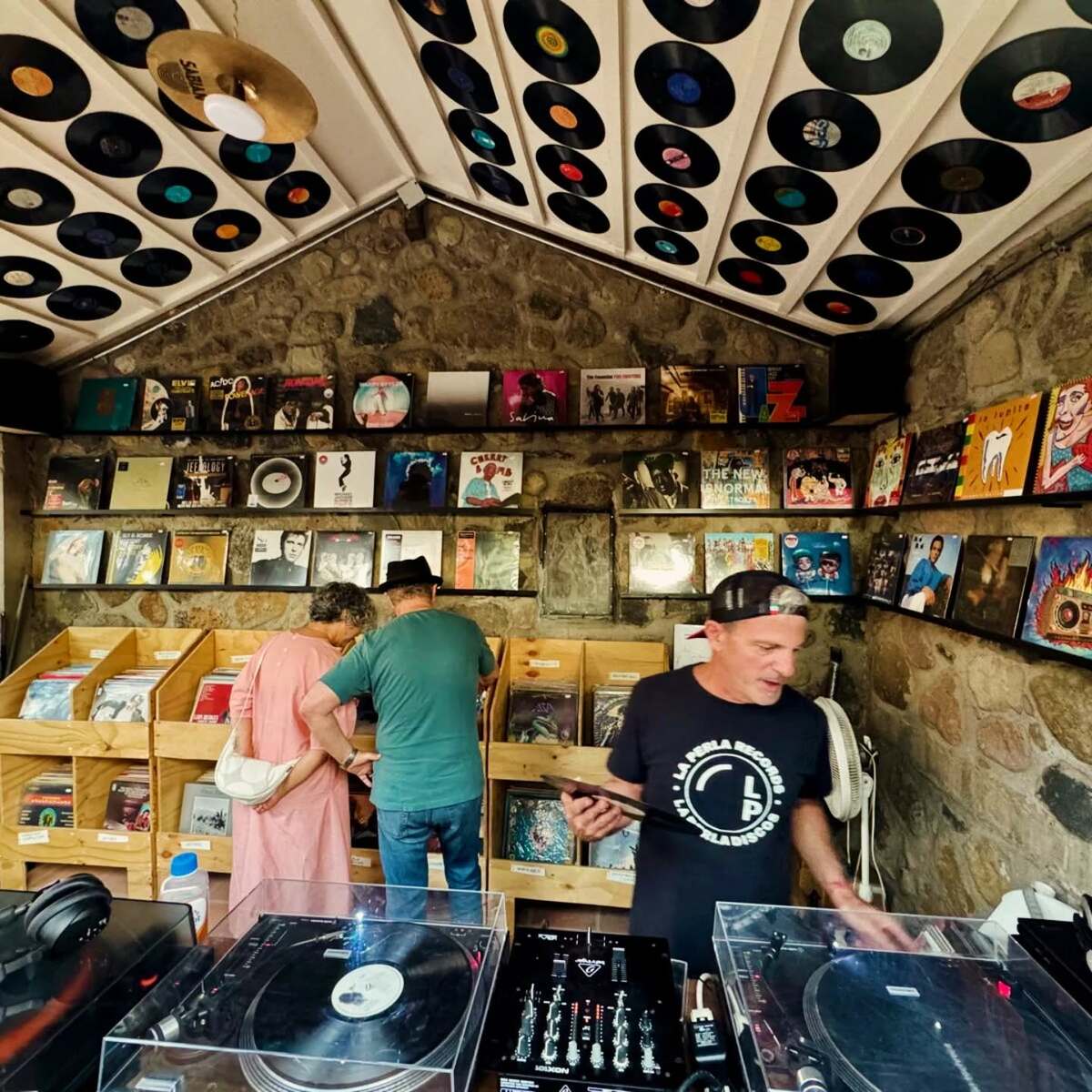 La Perla Records. (Cortesía)