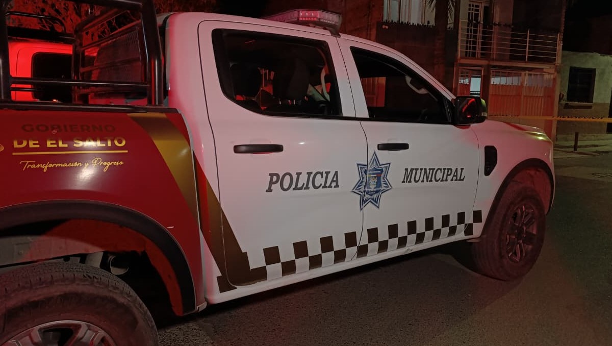 Policía de El Salto acudió al lugar del ataque armado (Vicente Torres Alfaro)