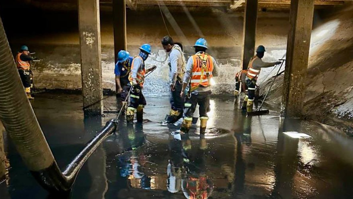 El SIAPA realiza limpieza de tanques en Guadalajara (X SIAPA)