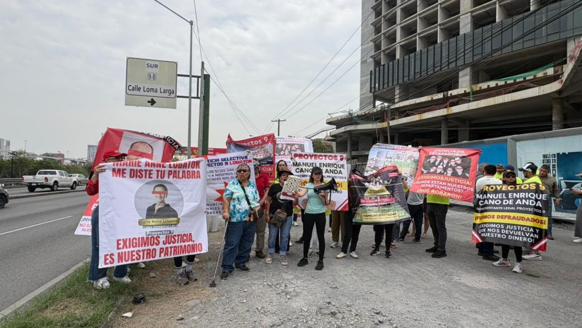 Los afectados se manifestaron frente al desarrollo torre Lalo de Proyectos 9. | Ángel Mercado
