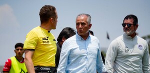 Sergio Bueno, entrenador de Mazatlán FC, fue sancionado económicamente y horas de labor social por comentarios misóginos contra Katia Itzel García