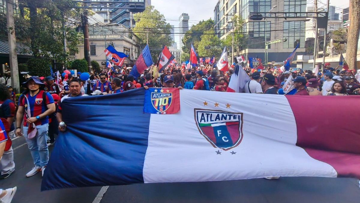Atlante celebra 110 años de historia con fiesta azulgrana y la Sonora Dinamita (Zeltzin Zamora)