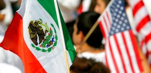 Banderas de México y Estados Unidos | Foto: AP