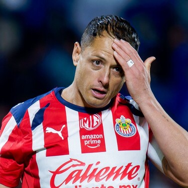 El delantero mexicano, Javier 'Chicharito' Hernández rompe el silencio sobre su presunto retiro.