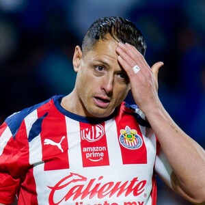 El delantero mexicano, Javier 'Chicharito' Hernández rompe el silencio sobre su presunto retiro.