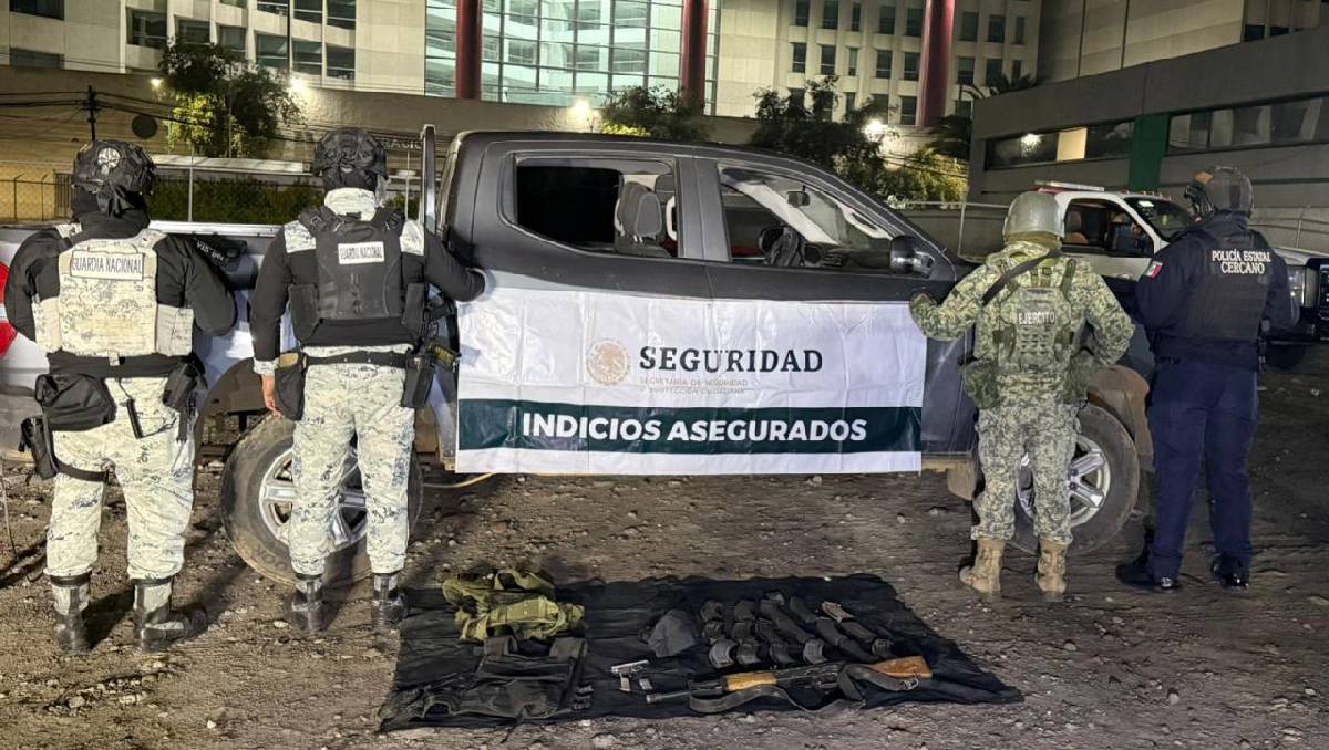 El Ministerio Público resguardó el armamento, los cartuchos y el equipo táctico. Foto: (Especial)