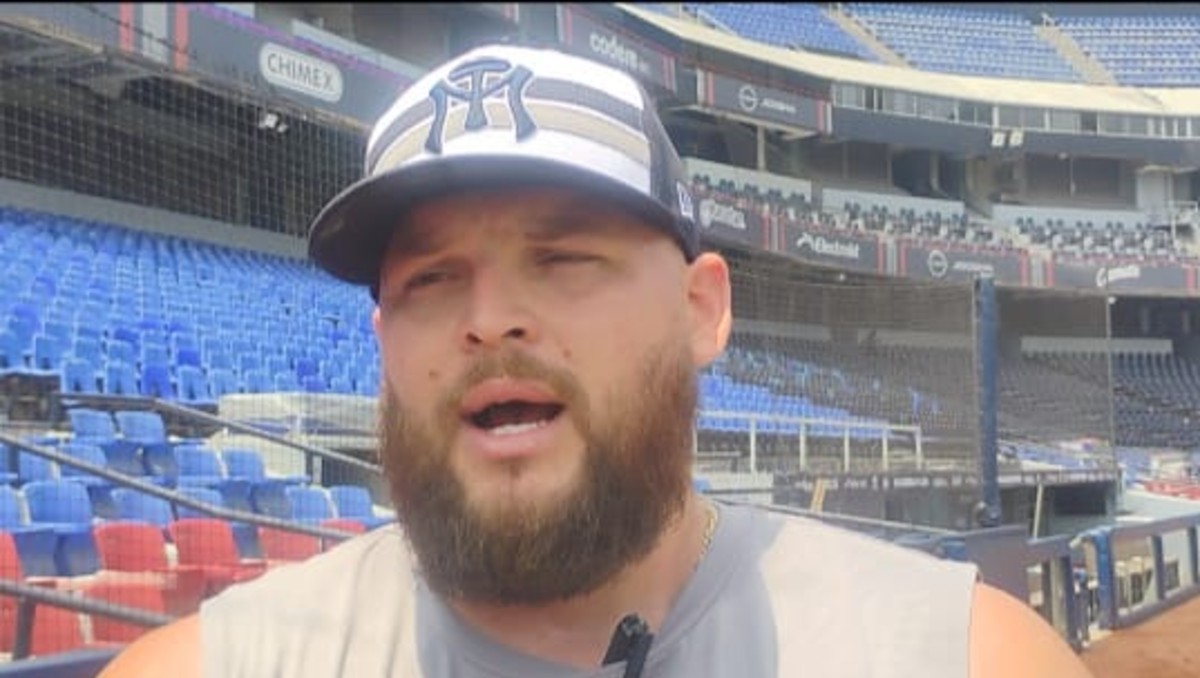 Sultanes de Monterrey podrían recuperar al pitcher Juan Gámez (Tomás López)