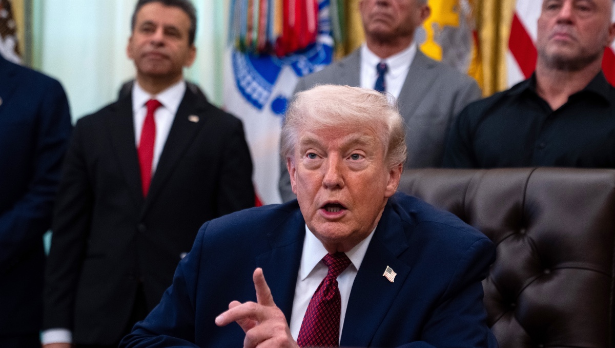 Intercepción Naval en el Estrecho: Trump Anuncia la Detención de un Carguero Iraní