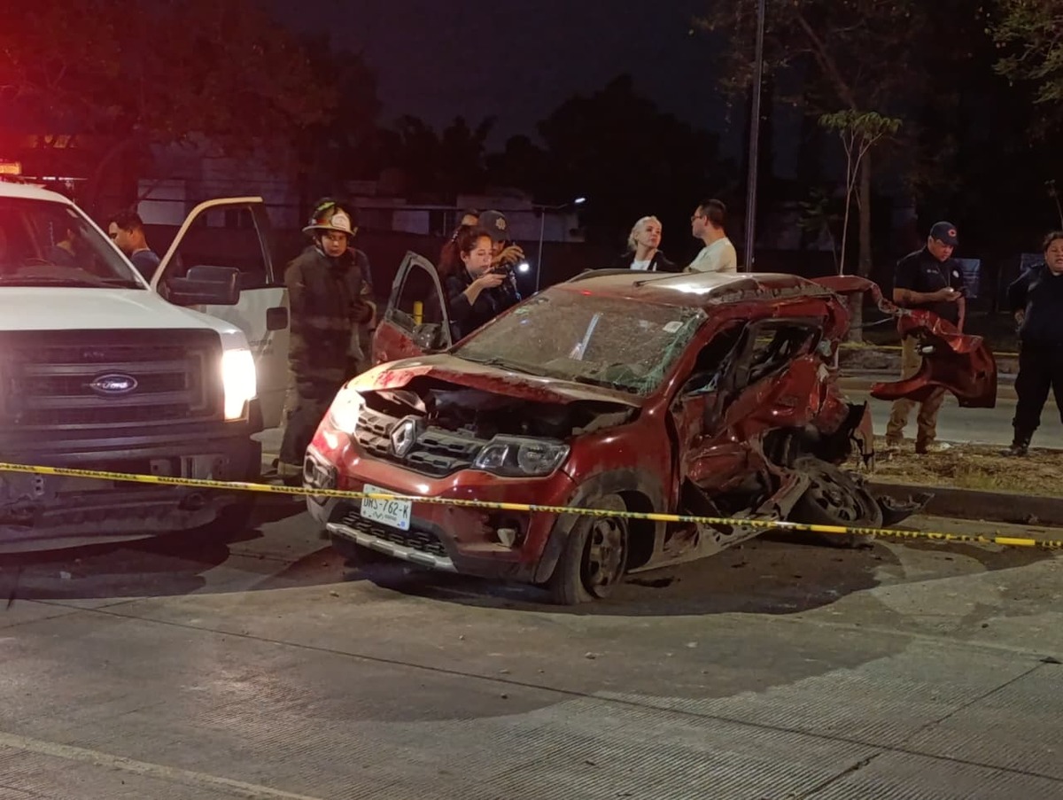 El accidente ocurrió en el Camino Real a Colima. (Vicente Torres)