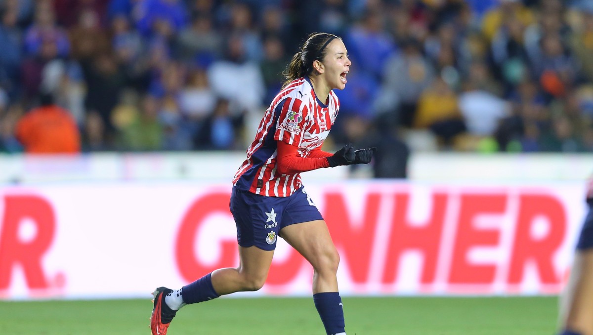 Alicia Cervantes va por nuevo récord goleador institucional de Chivas (Imago7)
