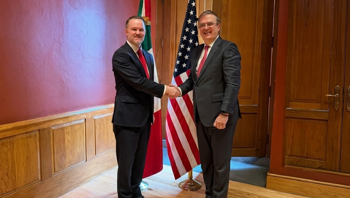 Marcelo Ebrard, secretario de Economía y Jamieson Greer, representante Comercial de Estados Unidos. | Foto: Especial