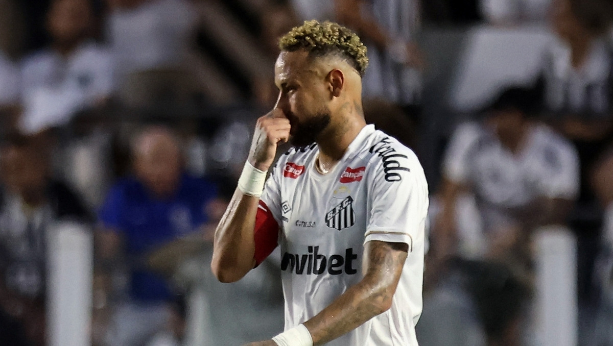 Neymar, en una nueva polémica tras derrota del Santos ante el Fluminense (Reuters)