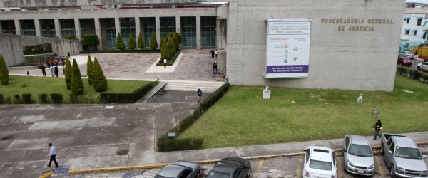 Publicación de fichas rojas también puede ser solicitada por los tribunales y cortes internacionales. JORGE SÁNCHEZ