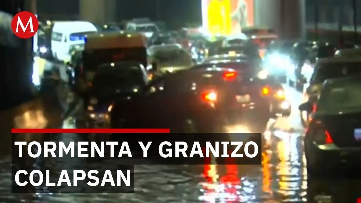 Caos en Periférico por inundaciones extremas que mantienen autos bajo el agua