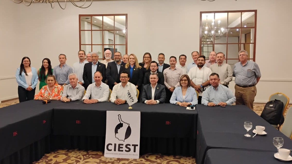 Ciest se reunión con funcionarios de energía de Tamaulipas. (Víctor Durán)
