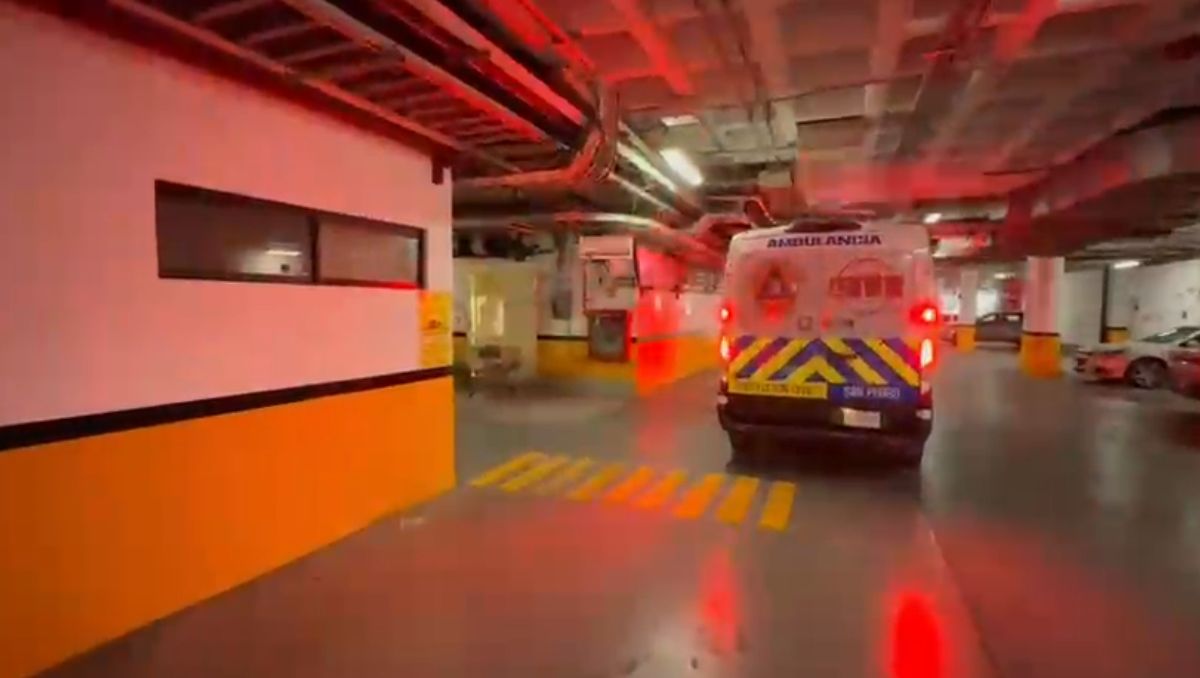 Cuerpos de auxilio acudieron al edificio ubicado cruce de Lázaro Cárdenas y Octavio Paz. | Especial