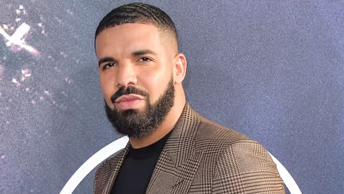 Drake da pistas de su nuevo álbum con un cubo gigante de hielo y redes reaccionan