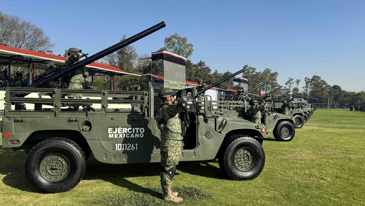 Gobierno del Guanajuato brinda apoyo económico a familias de militares fallecidos en el Estado