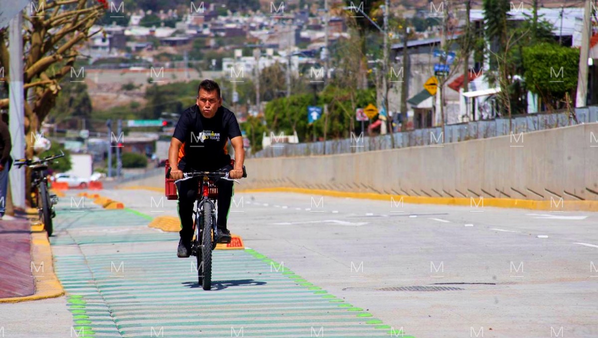 León: entregan solución vial en avenida Salamina | Daniela Béjar