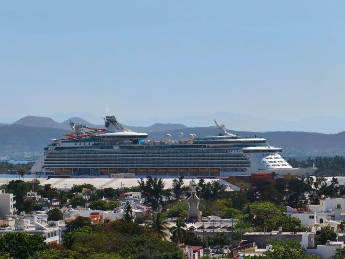 Mazatlán recibe su crucero número 55 del año, acumulando más de 202 mil visitantes