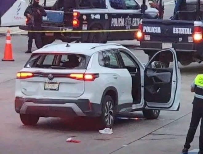 Las dos mujeres que viajaban en un vehículo particular resultaron heridas, por lo que fueron trasladadas a un hospital. | Especial