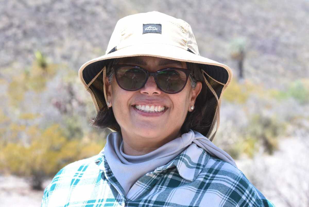 Patricia Ornelas, especialista en rescate de colmenas.