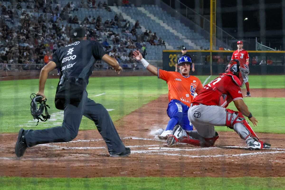 Algodoneros Unión Laguna se llevó el segundo de la serie contra Toros de Tijuana tras imponerse 2 carreras a 3. (Verónica Rivera)