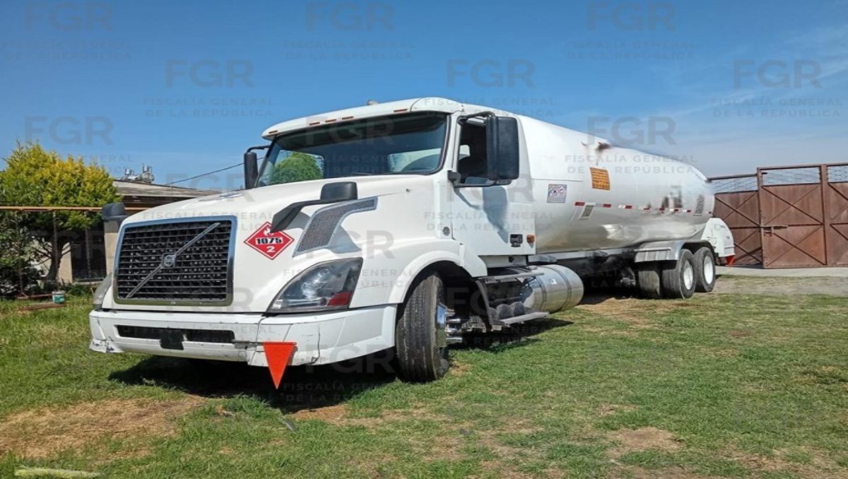 Asegura FGR hidrocarburo ilegal en Chipilo | Especial