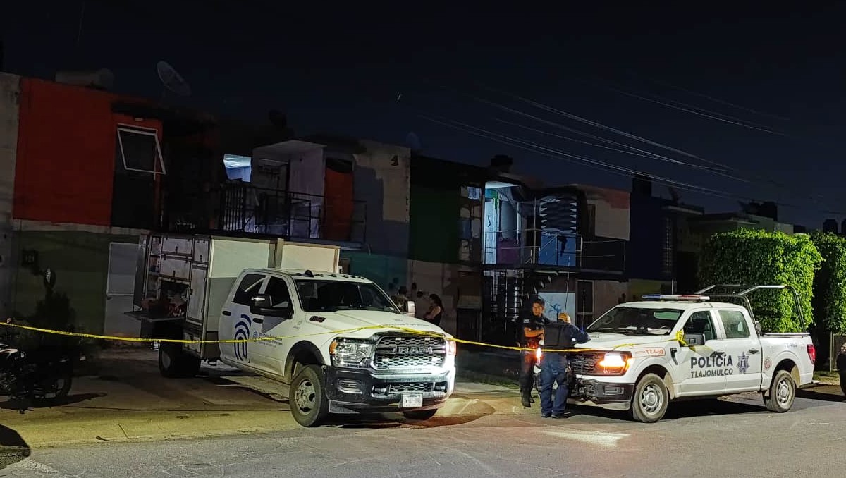 Hombre encuentra restos humanos enterrados en su casa en Tlajomulco (Vicente Torres Alfaro)