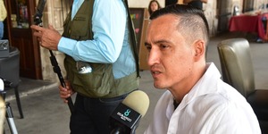 Denuncia falta de medicamentos y altos costos;  solicita al Congreso permitir decidir sobre el final de la vida ante enfermedades degenerativas.