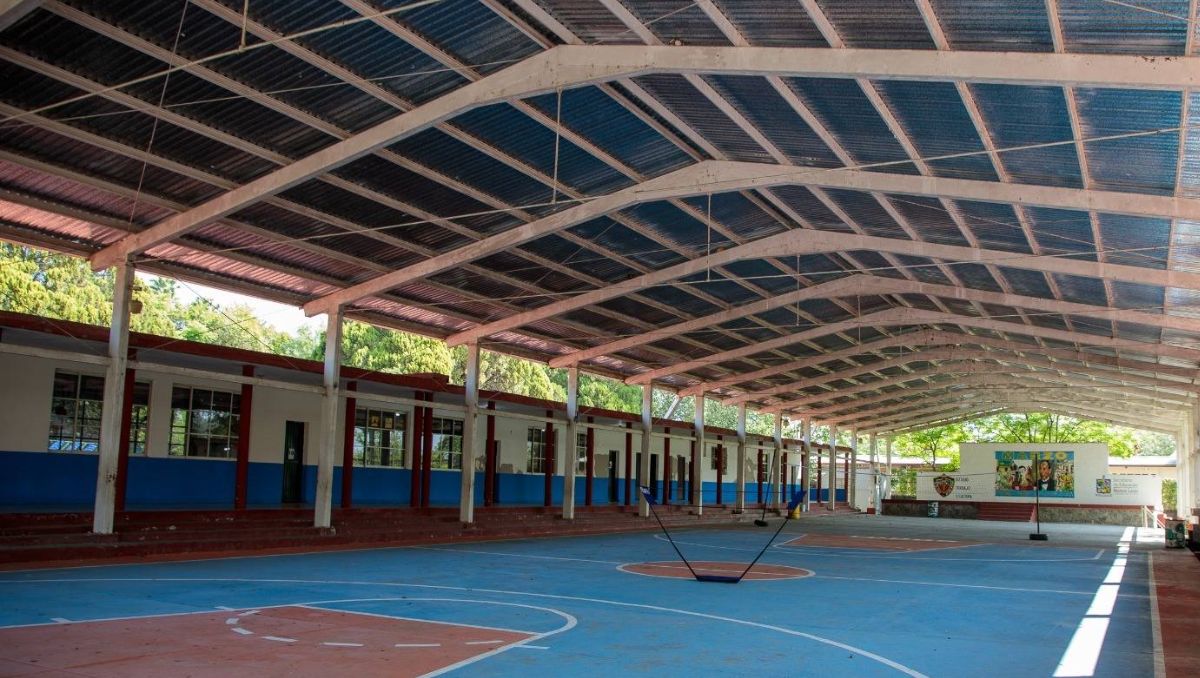 La Secretaría de Educación de Nuevo León detalló los protocolos de seguridad ante amenazas en planteles educativos.  | Especial