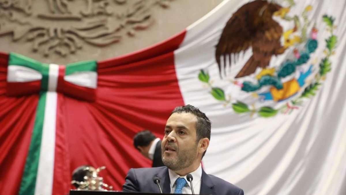 Ulises Mejía Haro respaldó una ley nacional para combatir el feminicidio. | Foto: Especial