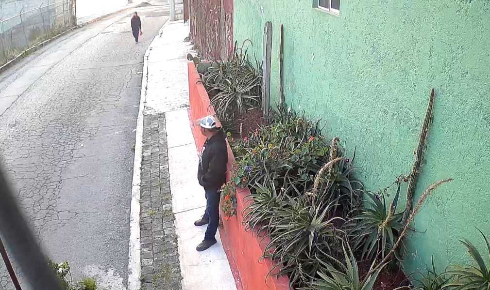 Captan a presunto exhibicionista en Pachuca. (Cortesía)