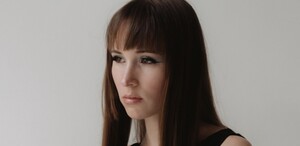 La escritora analiza a su generación con ensayos, poemas y crónicas. | Foto: @bennethenkel