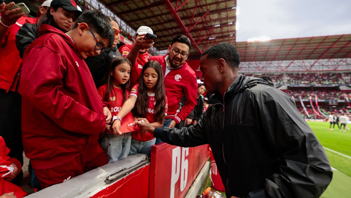 Fans de Toluca convocan manifestación contra el racismo y mostrar su apoyo a Helinho (Imago7)
