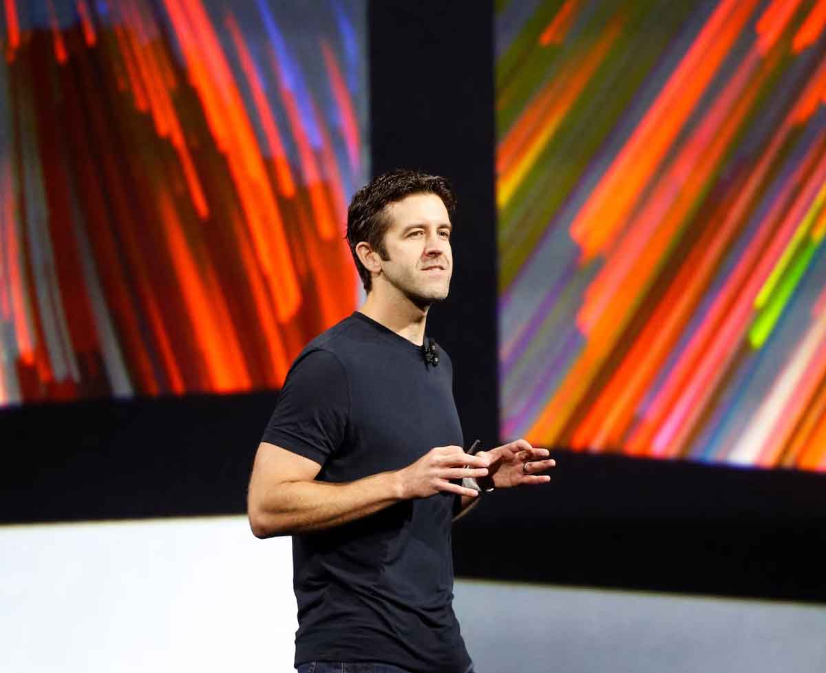 Jhon Ternus, sucesor CEO de Apple. Shutterstock.