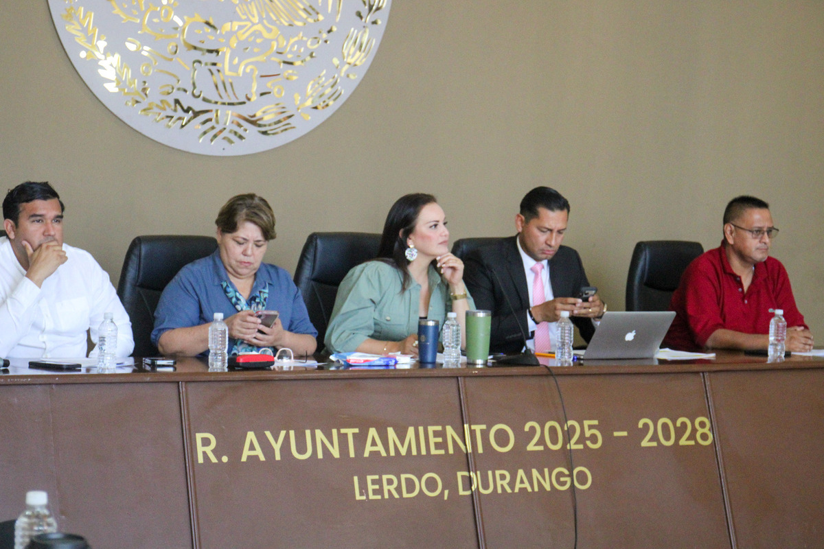 En Lerdo, alcaldesa pide evitar páginas no oficiales de limpieza. | Rolando Riestra