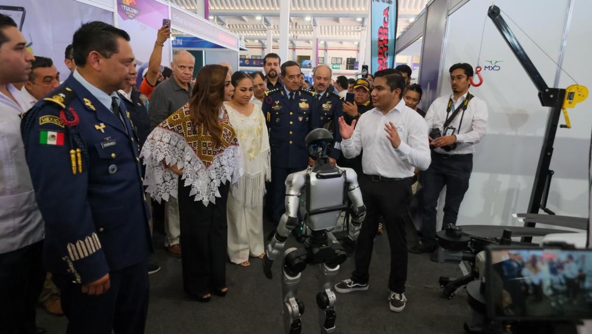 Mara Lezama encabezó la inauguración del Tulum Air Show 2026 en el Aeropuerto Internacional de Tulum. | Foto: Especial