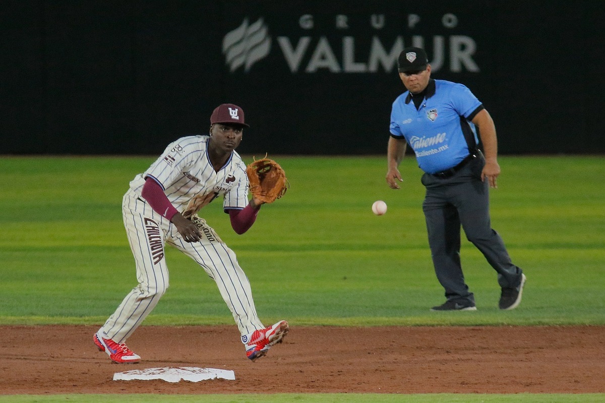 Ocurrió cuando Didi Gregorius ejecutó una jugada de squeeze play para que Isan Díaz anotara el empate. | Especial