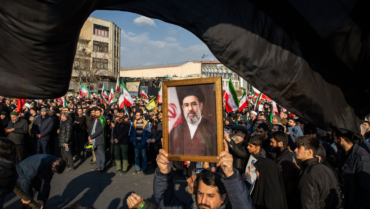 Tras los bombardeos y la crisis, Irán queda en manos de generales mientras Mojtaba Jameneí gobierna a distancia | Especial