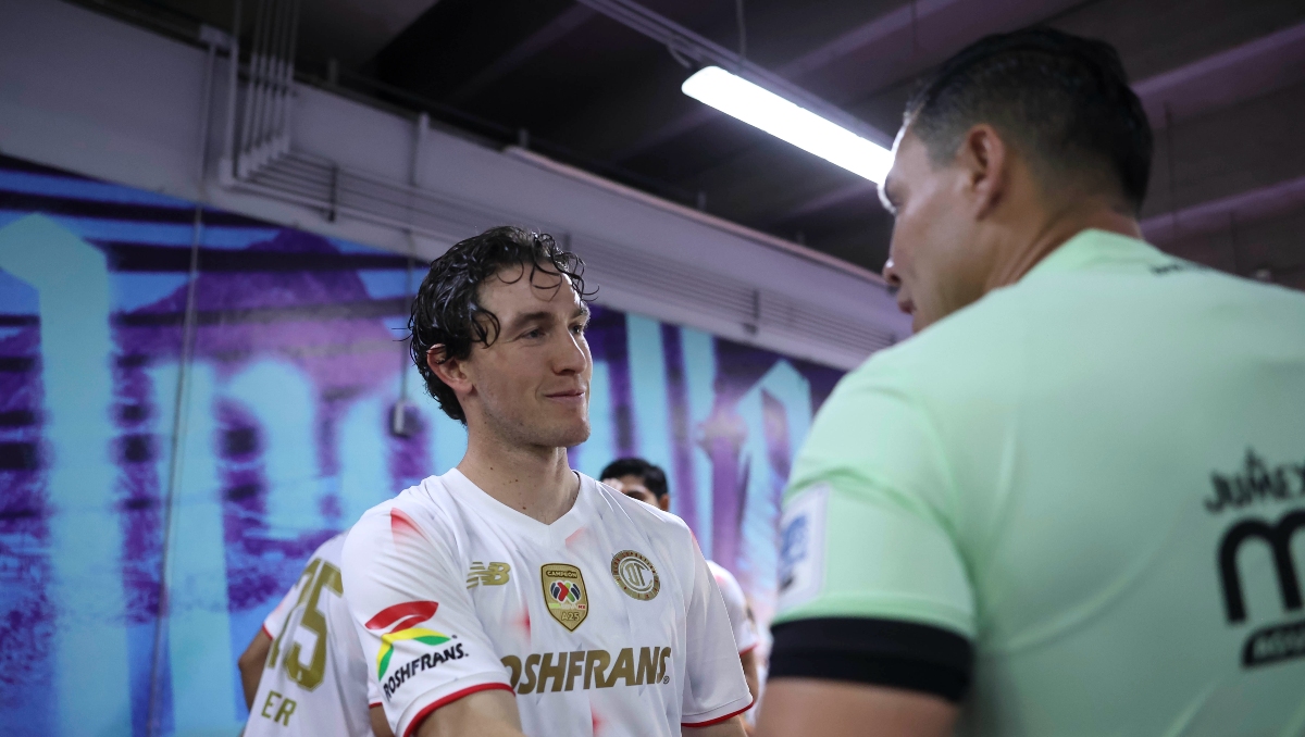 Comisión Disciplinaria retira tarjeta roja a Marcel Ruiz, pero mantiene el juego de suspensión (Imago7)