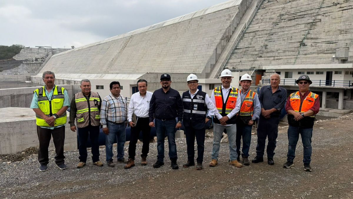 La Comisión Nacional del Agua y Servicios de Agua y Drenaje de Monterrey hicieron un recorrido por la Presa Libertad. | Conagua