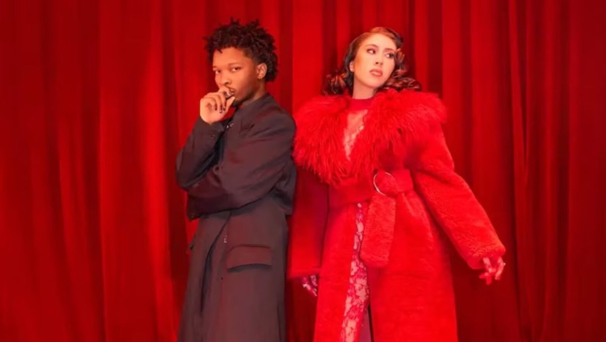 D4vd en colaboración con Kali Uchis en 'Crashing'