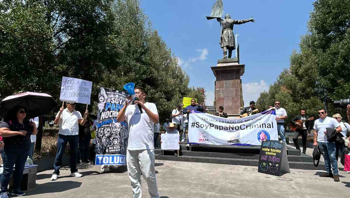 Edgar Rangel, uno de los participantes, advirtió que los hombres han sido minimizados en los tribunales. Foto: Abadiel Martínez