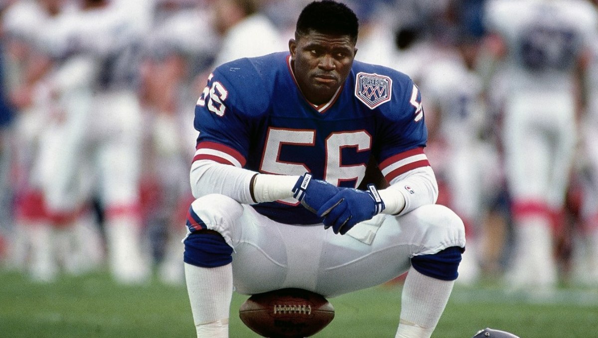 Hospitalizan de emergencia a Lawrence Taylor, Salón de la Fama de la NFL y actor de 'Un Domingo Cualquiera' (Especial)