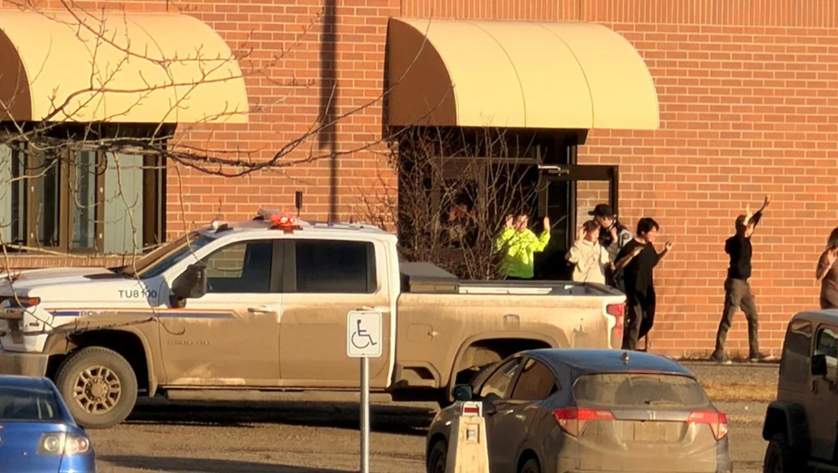 Una joven de 18 años realizó un tiroteo en una escuela secundaria el 10 de febrero | Foto: Reuters
