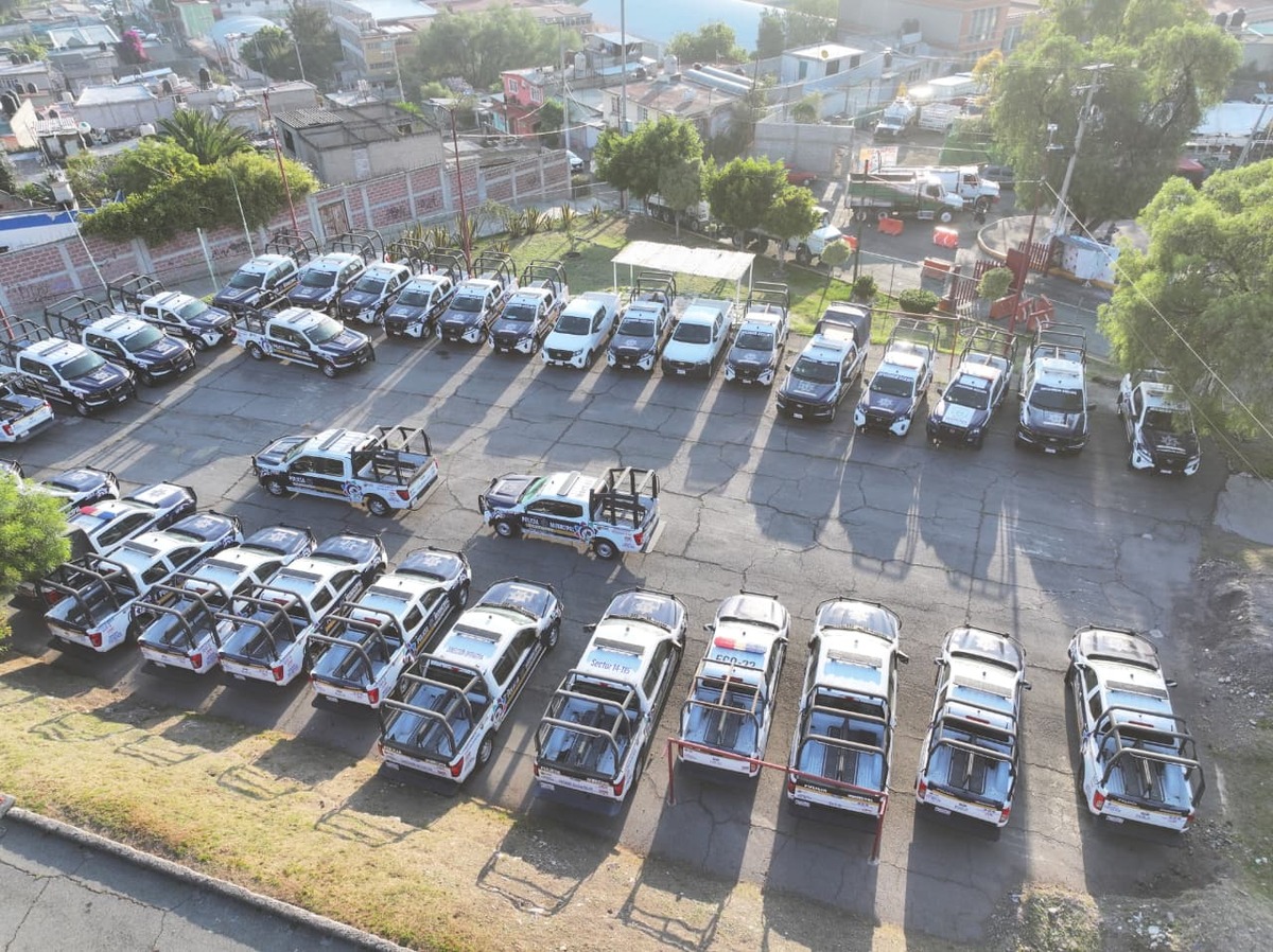 La operación desplegó 130 unidades y mil 300 trabajadores para proteger a familias. | Foto: Especial