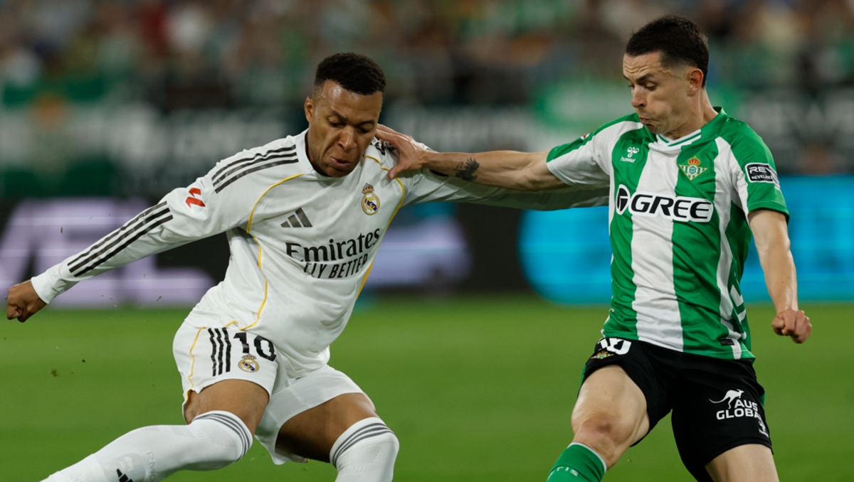 Real Betis empata de último momento ante un Real Madrid al que se le escapa LaLiga (EFE)