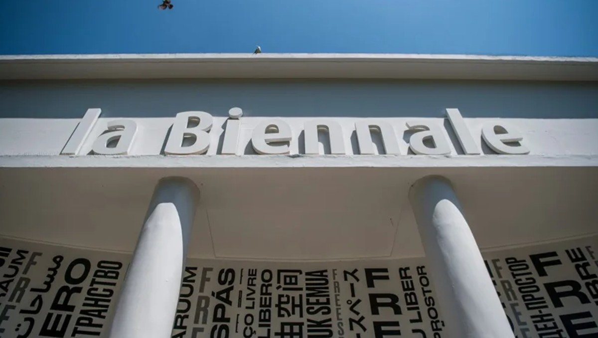 La resolución fue comunicada por la presidenta del jurado, la brasileña Solange Farkas. | EFE